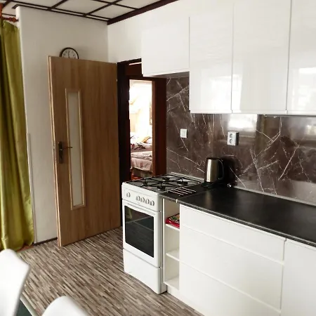 Plischke 利波瓦拉尼